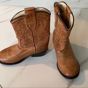 Toddler cowboy boots. Size 5. Excellent condition.